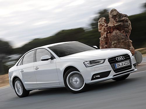 - Audi A4: Premium  