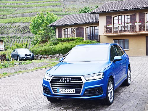 - Audi Q7 New:  7D  