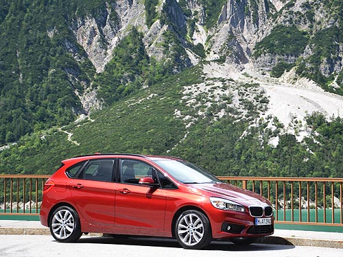 - BMW 2  Active Tourer.  BMW  