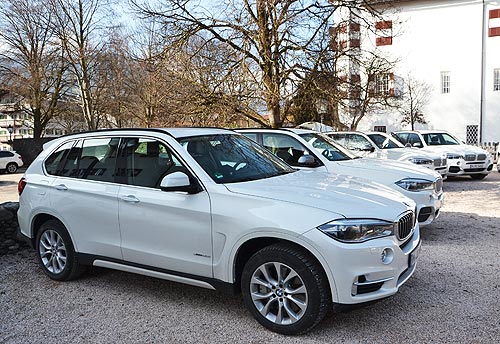 -  BMW X5:    