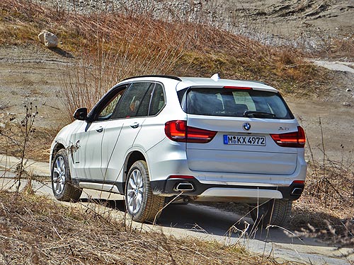 -  BMW X5:    