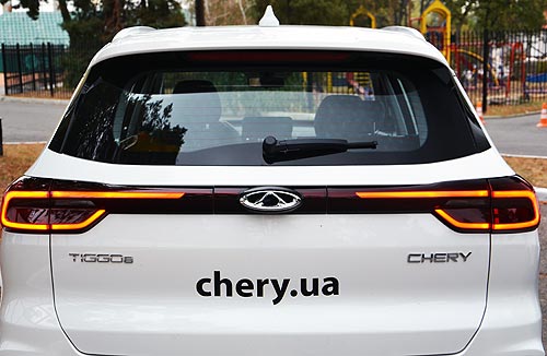 - Chery Tiggo 8:    - Chery