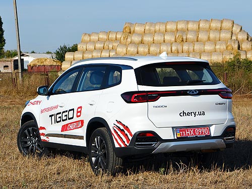 - Chery Tiggo 8:    - Chery