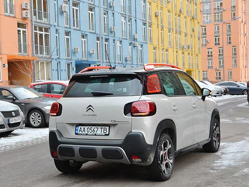 - Citroen C3 Aircross:     - Citroen