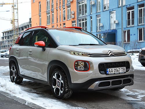 - Citroen C3 Aircross:     - Citroen