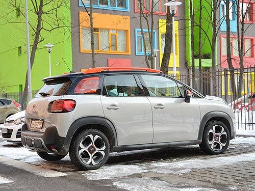 - Citroen C3 Aircross:     - Citroen