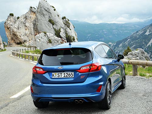 ! -  Ford Fiesta ST - Ford