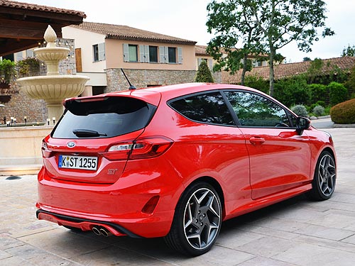 ! -  Ford Fiesta ST - Ford