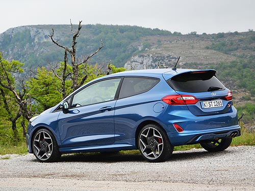! -  Ford Fiesta ST - Ford