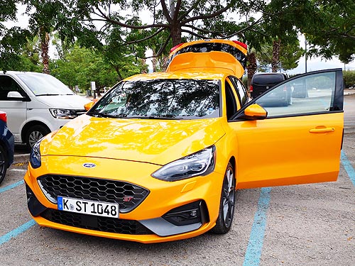 -  Ford Focus ST:     - Ford