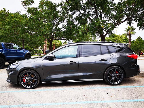 -  Ford Focus ST:     - Ford