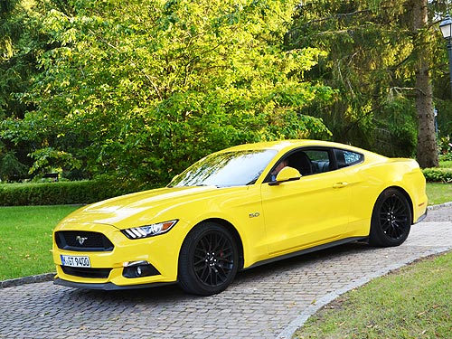 - Ford Mustang New.     