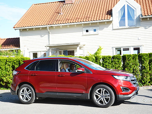 - Ford Edge:   