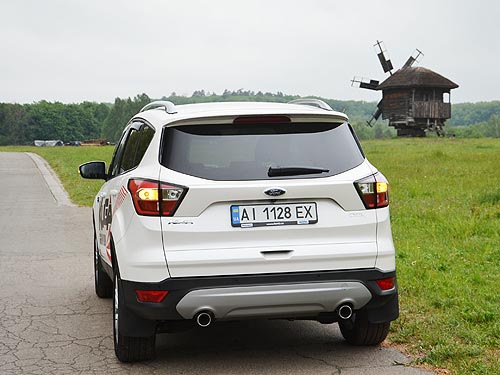 - Ford Kuga:    - Ford