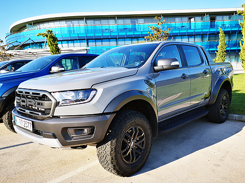 - Ford Ranger Raptor:     - Ford