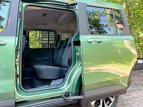 ����-����� Ford Tourneo Courier: �� ����������� �� �������� ���