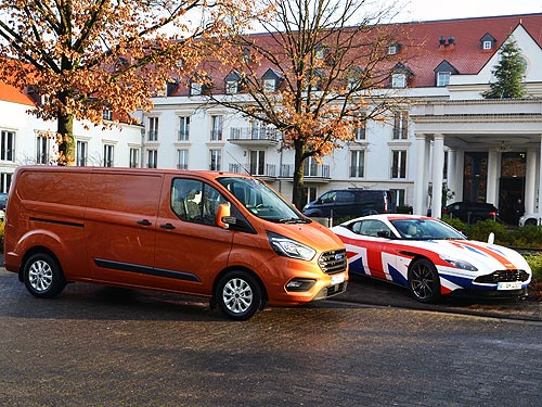 - Ford Transit Custom.     