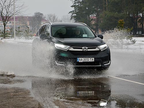 - Honda CR-V. ,     - Honda