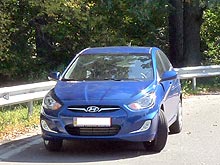 -:     Hyundai Accent   