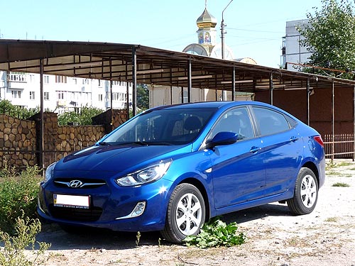 -:     Hyundai Accent   