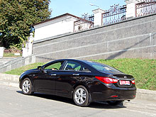 - Hyundai Sonata: Welcome to bussines-class!