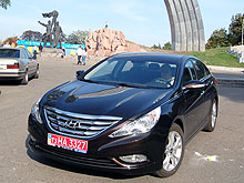 - Hyundai Sonata: Welcome to bussines-class!