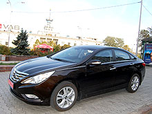 - Hyundai Sonata: Welcome to bussines-class!