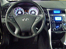 - Hyundai Sonata: Welcome to bussines-class!