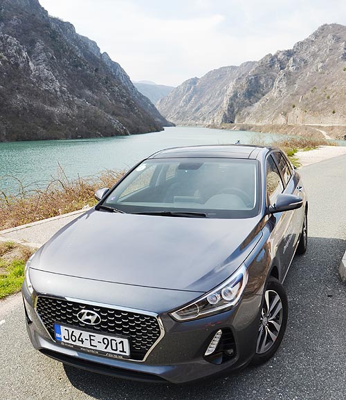 - Hyundai i30:     ? - Hyundai