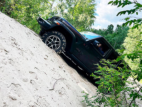    Jeep Wrangler    . - - Jeep