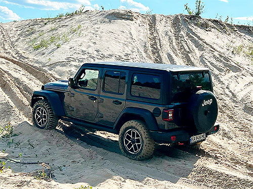    Jeep Wrangler    . - - Jeep