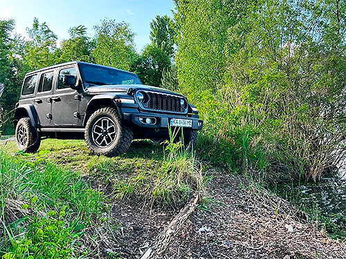    Jeep Wrangler    . - - Jeep