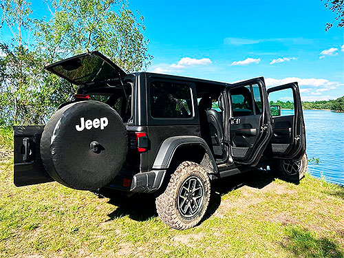    Jeep Wrangler    . - - Jeep