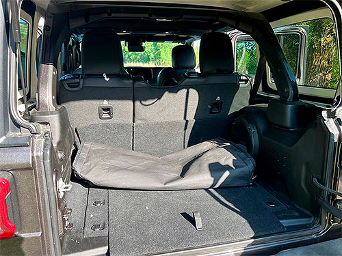    Jeep Wrangler    . - - Jeep