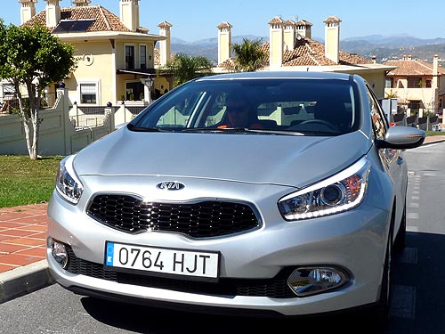 - KIA ceed:    