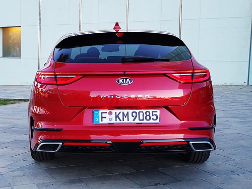  . - KIA Proceed - KIA