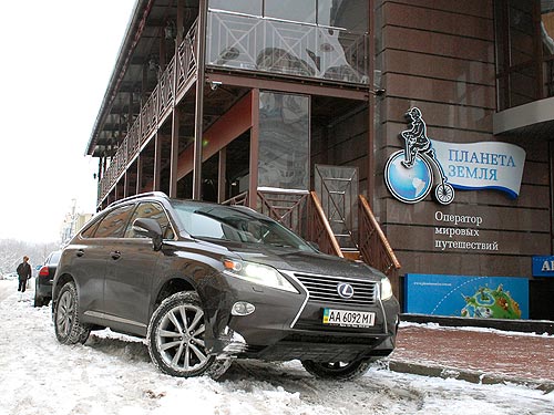 Тест-драйв Lexus RX 450H: Испытываем гибрид в морозы