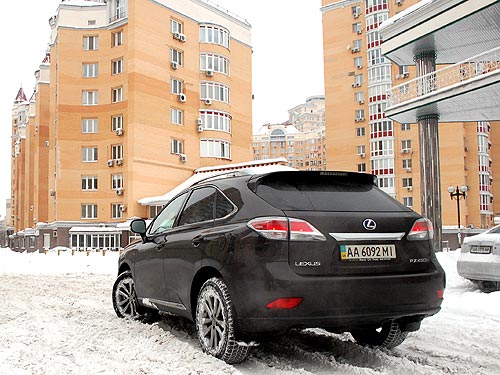 Тест-драйв Lexus RX 450H: Испытываем гибрид в морозы