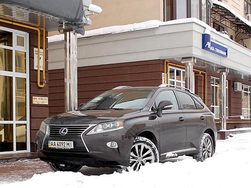 Тест-драйв Lexus RX 450H: Испытываем гибрид в морозы