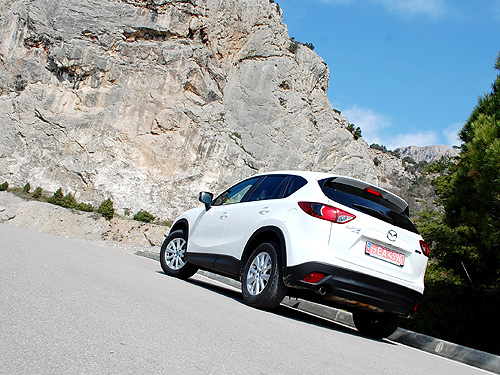 - Mazda CX-5 2.5 : -   