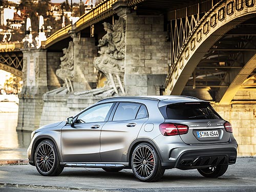 -  Mercedes-Benz GLA.   SUV - Mercedes-Benz