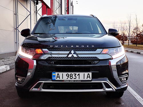 5    Mitsubishi Outlander PHEV. - - Mitsubishi