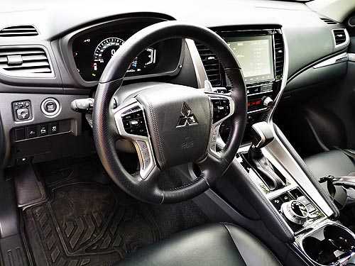 http://www.autoconsulting.com.ua/pictures/testdrives/Mitsubishi_Pajero/Mitsubishi_PajeroSport_2019_02.jpg