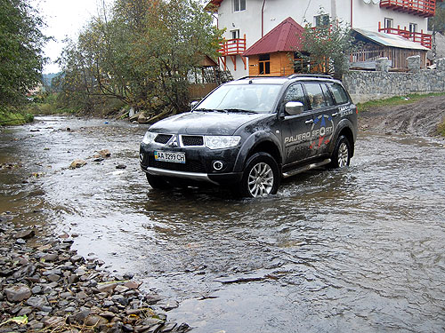 Тест-драйв: Mitsubishi Pajero Sport в «Стране УАЗов»