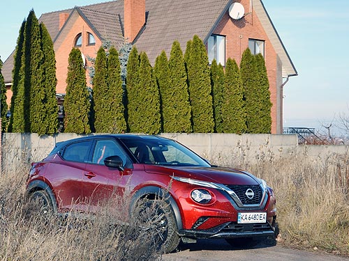 -  Nissan Juke:   ,     - Nissan