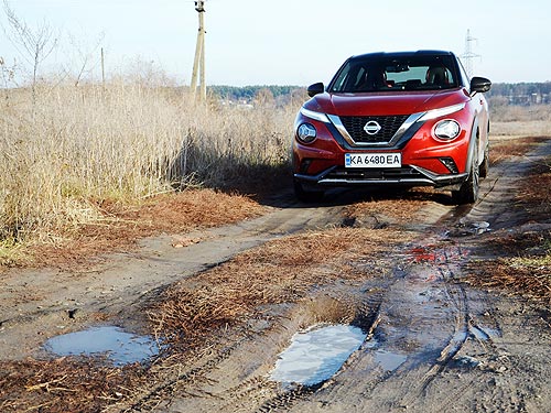 -  Nissan Juke:   ,     - Nissan