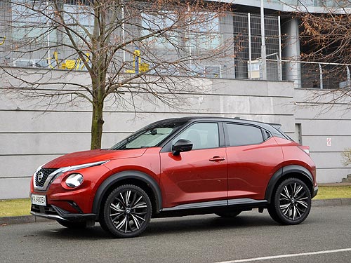 -  Nissan Juke:   ,     - Nissan