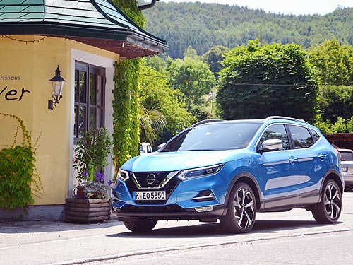 - Nissan Qashqai New.     - Nissan