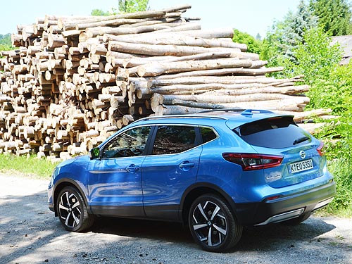 - Nissan Qashqai New.     - Nissan