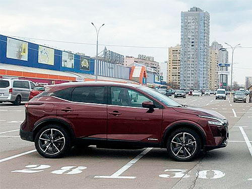 - Nissan Qashqai e-Power.   - Nissan